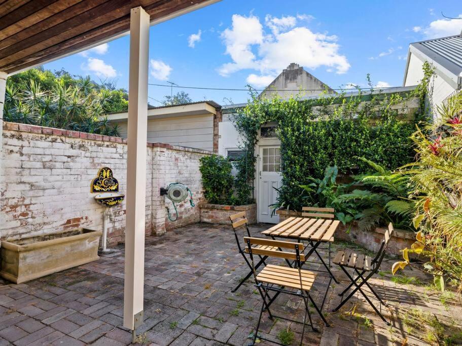 Fancy 4 Bedroom House With Parking - Icc&darling Harbour-8 Mins Walk Sydney